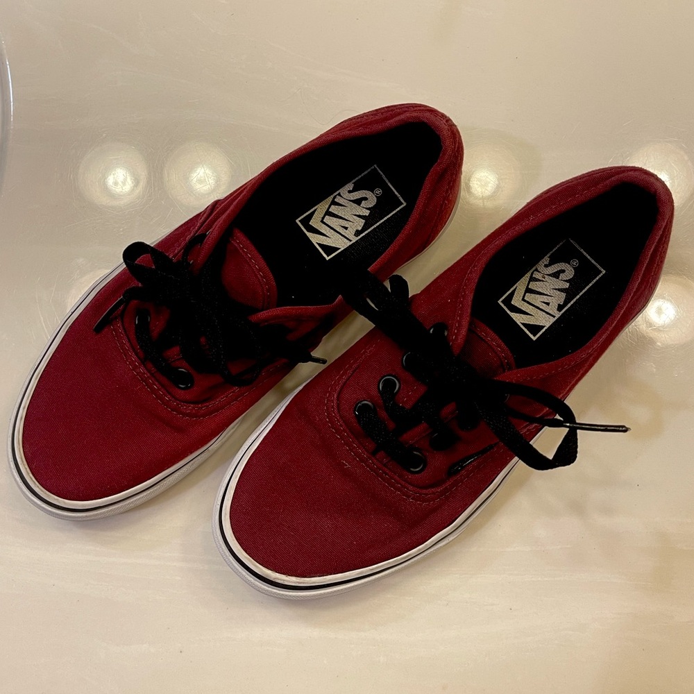Burgundy Classic Vans, Size Women 7 // Men 5.5